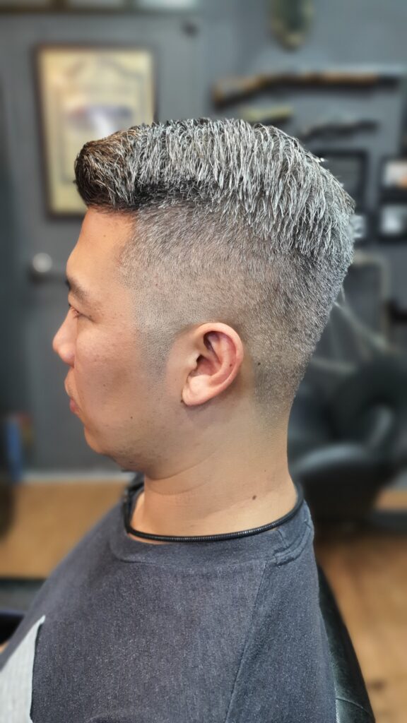 짧은 하드 페이드