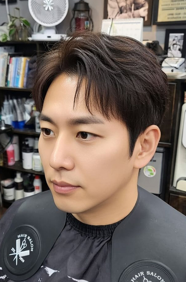 30대 남자 이마 커버 세미 가일컷